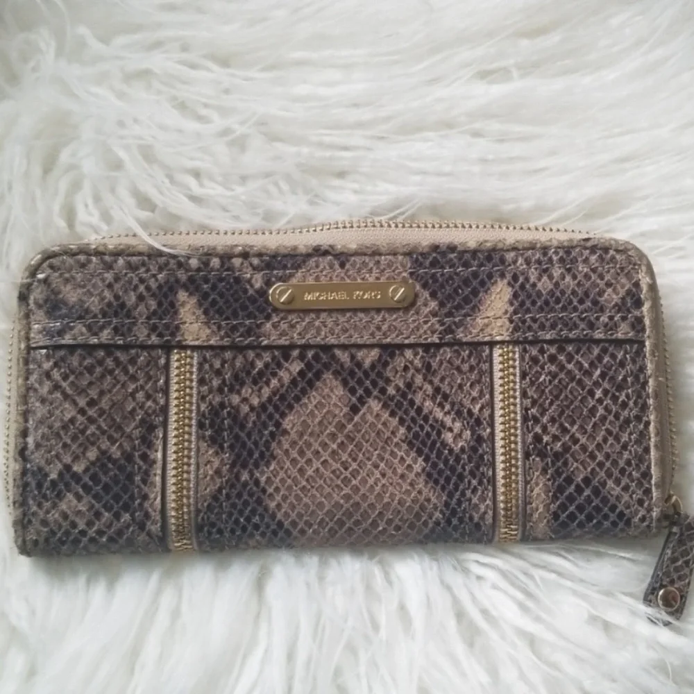 Michael Kors New Moxley Python Embossed Leather Continental Zip Clutch Wallet